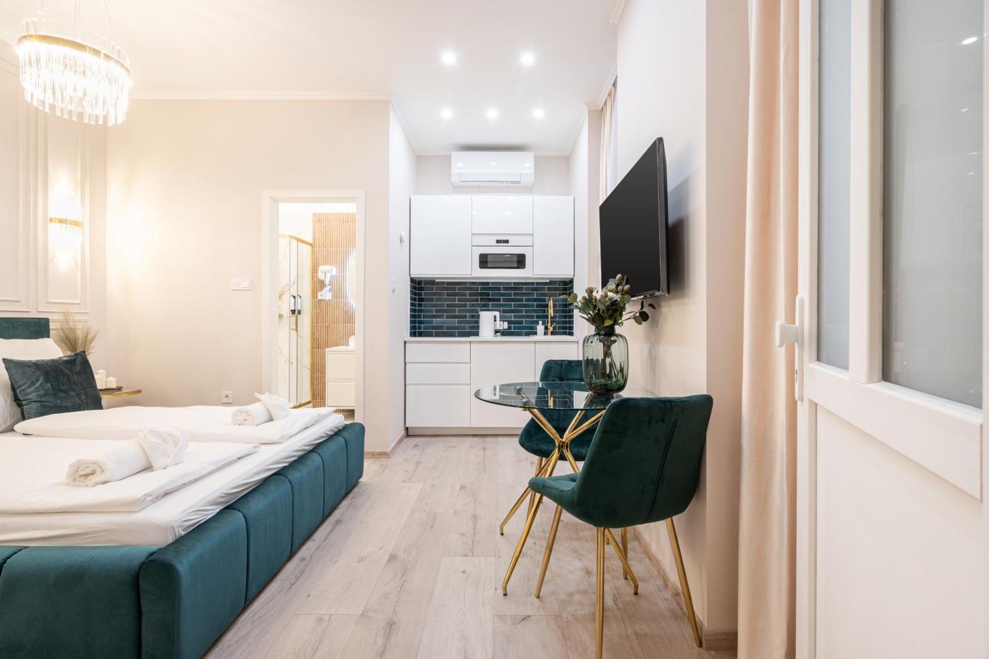 Kiraly 33 - Hidden Gem - Best Location By Bqa Budapest Bagian luar foto