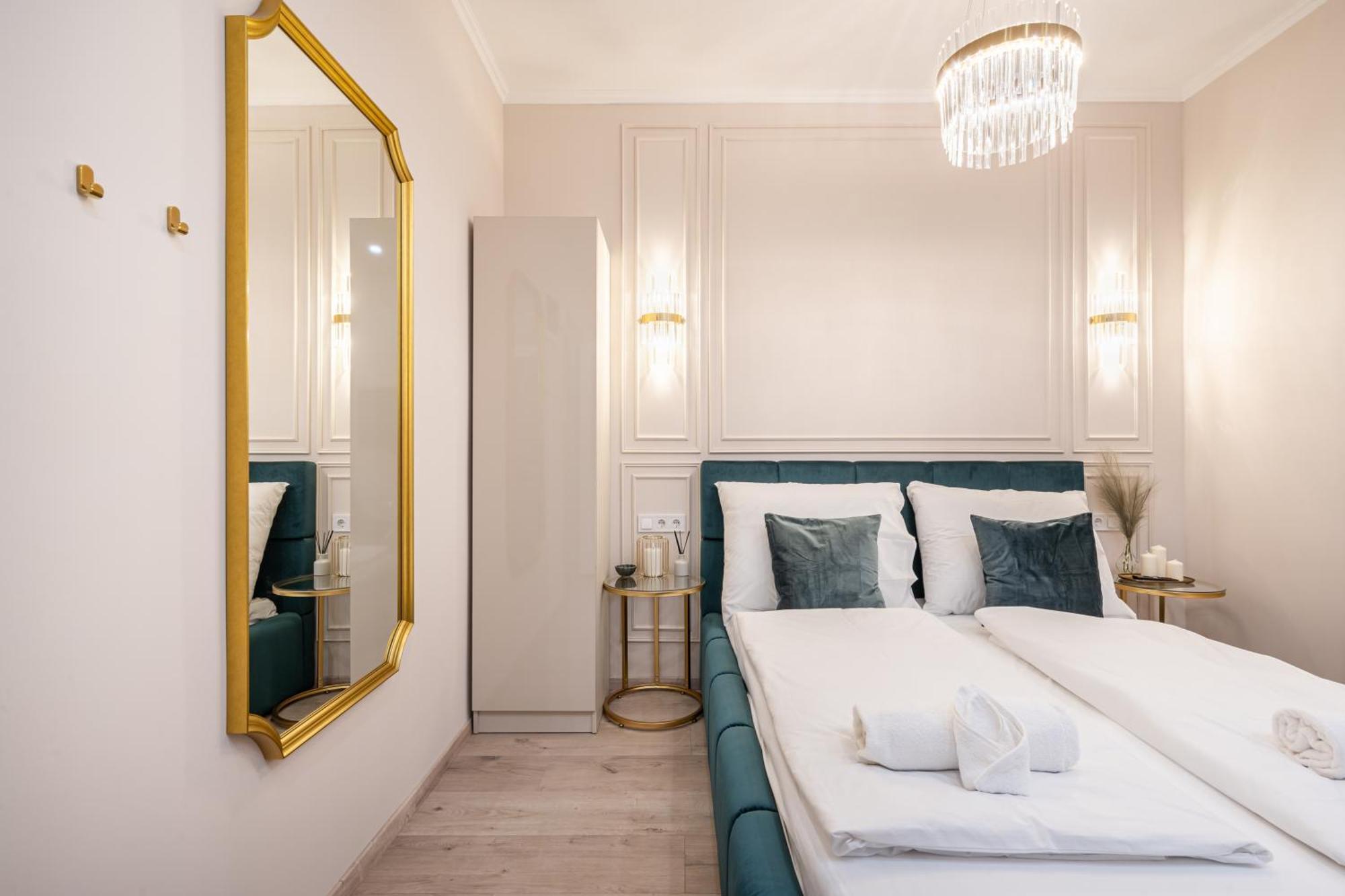 Kiraly 33 - Hidden Gem - Best Location By Bqa Budapest Bagian luar foto
